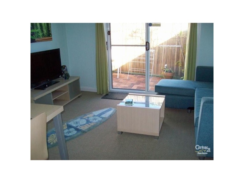 1/37 Hutton Rd, The Entrance North NSW 2261