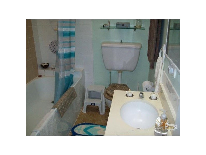 1/37 Hutton Rd, The Entrance North NSW 2261