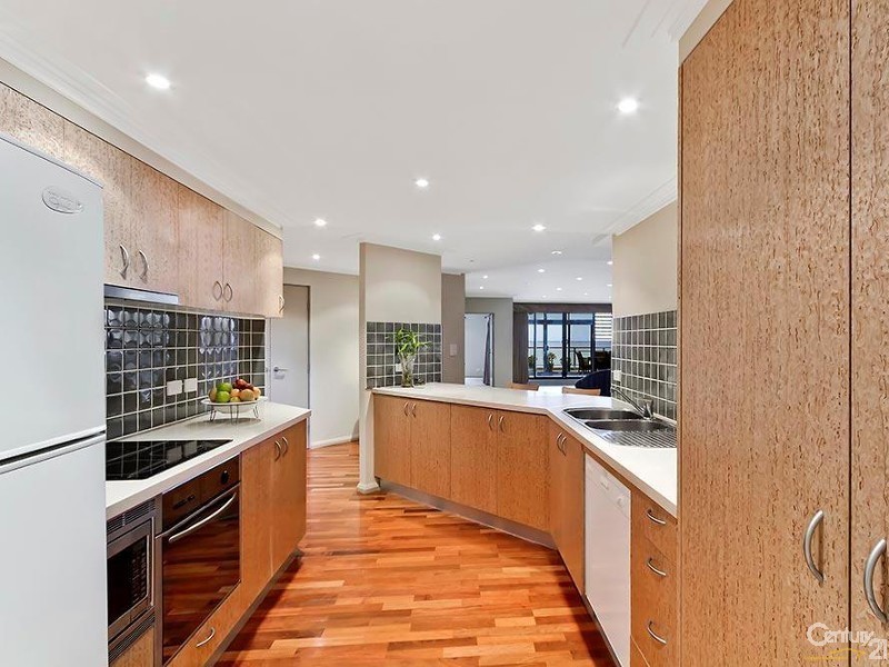 Unit 4/110-112 Ocean Parade, Blue Bay NSW 2261