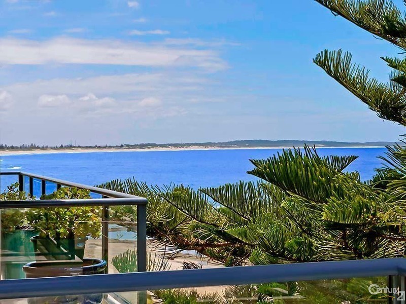 Unit 4/110-112 Ocean Parade, Blue Bay NSW 2261