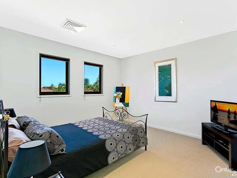 11 81-83 Ocean Parade, The Entrance NSW 2261