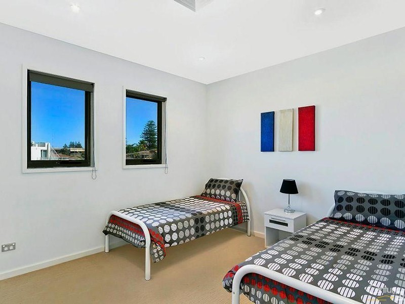 11 81-83 Ocean Parade, The Entrance NSW 2261