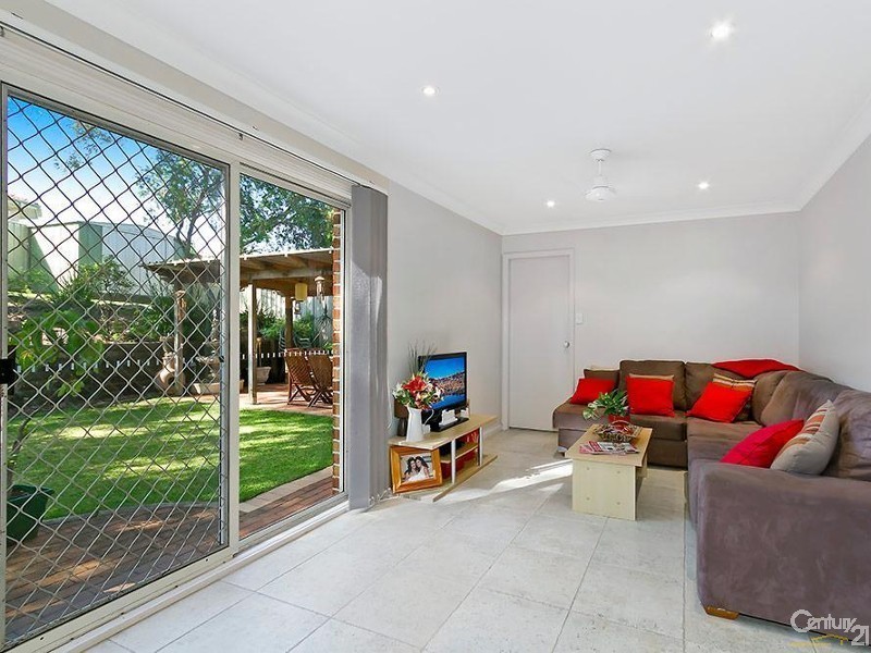 220 Cresthaven Avenue, Bateau Bay NSW 2261