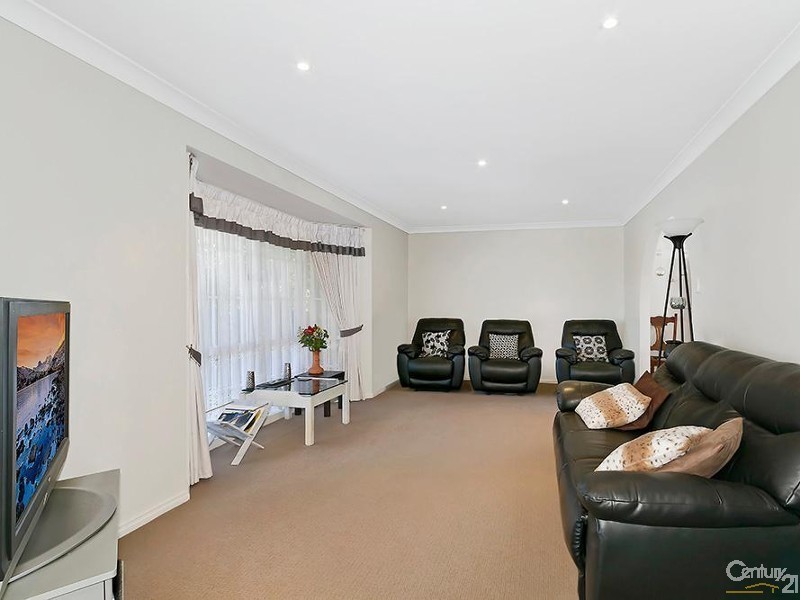 220 Cresthaven Avenue, Bateau Bay NSW 2261