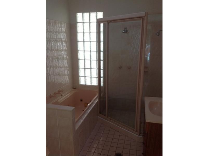 12 McGirr Ave, The Entrance NSW 2261