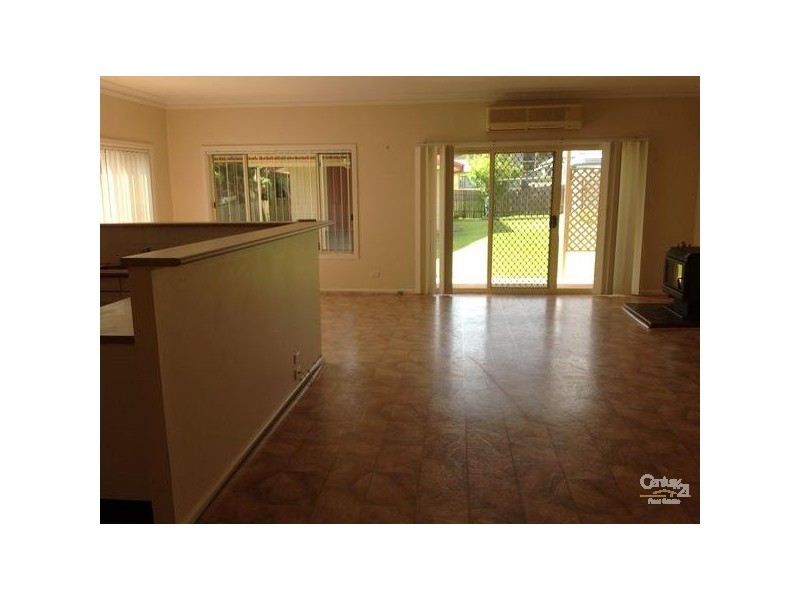 12 McGirr Ave, The Entrance NSW 2261