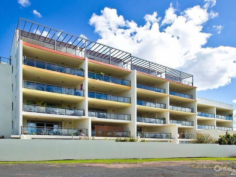 15/2-6 Warrigal Street, The Entrance NSW 2261