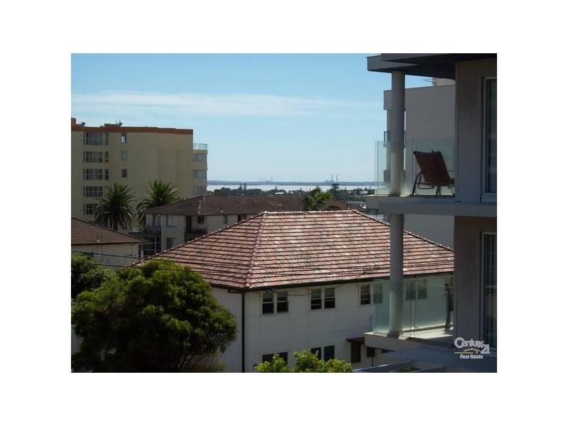 11a Ozone st, The Entrance NSW 2261