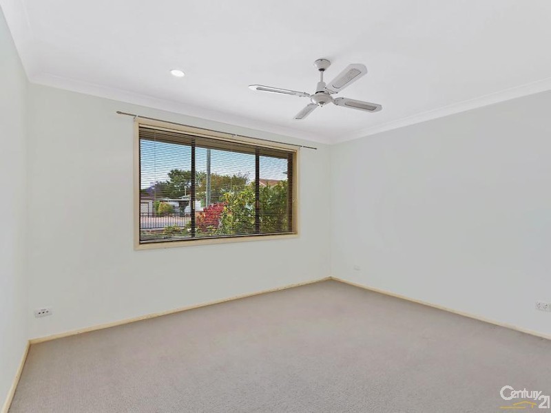 5 Moorah Avenue, Blue Bay NSW 2261