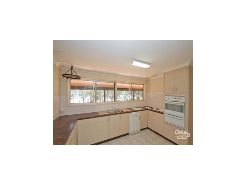 119 Lakedge Ave, Berkeley Vale NSW 2261