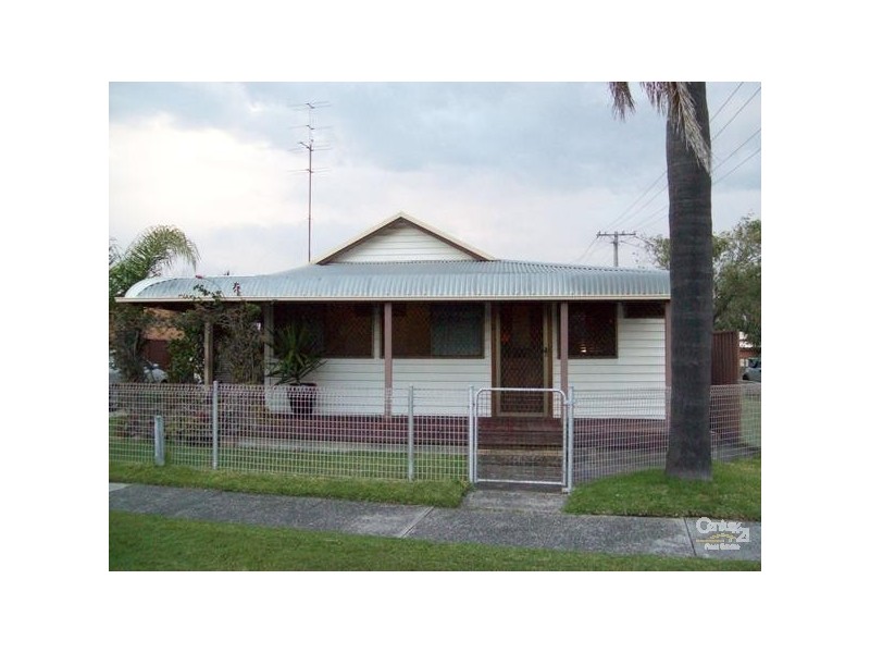 9 Manning Road, The Entrance NSW 2261