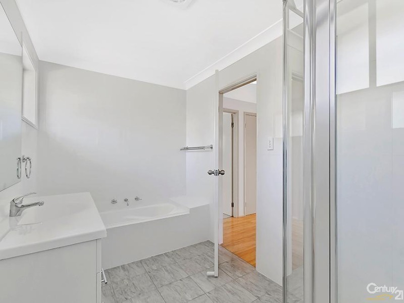 13 Karooah Avenue, Blue Bay NSW 2261