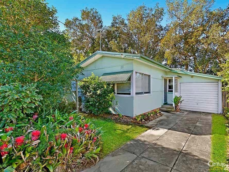14a Warrigal Street, The Entrance NSW 2261