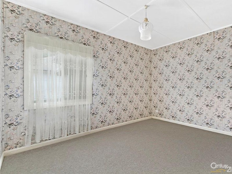 81 Lakeside Parade, The Entrance NSW 2261