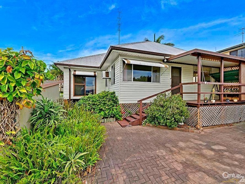 81 Lakeside Parade, The Entrance NSW 2261