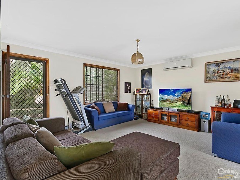 2 Vanessa Road, Berkeley Vale NSW 2261