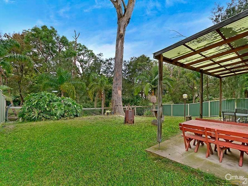 2 Vanessa Road, Berkeley Vale NSW 2261