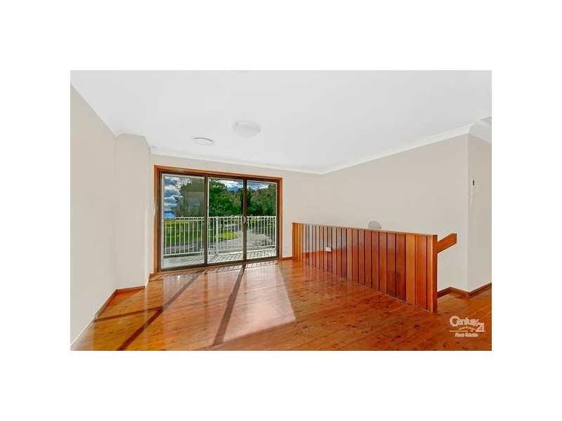 8 Tuggerah Parade, The Entrance NSW 2261