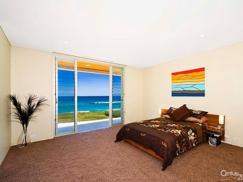 21 Hargraves Street, The Entrance North NSW 2261