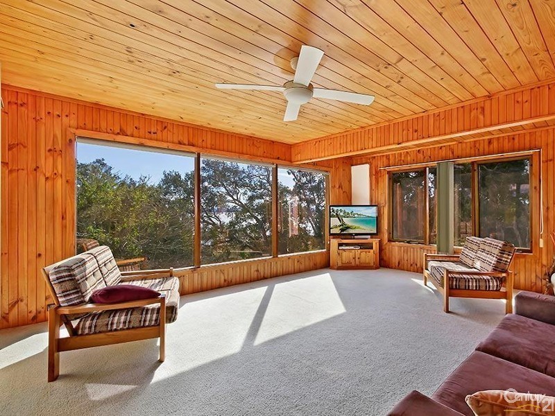 93 Lakeside Parade, The Entrance NSW 2261