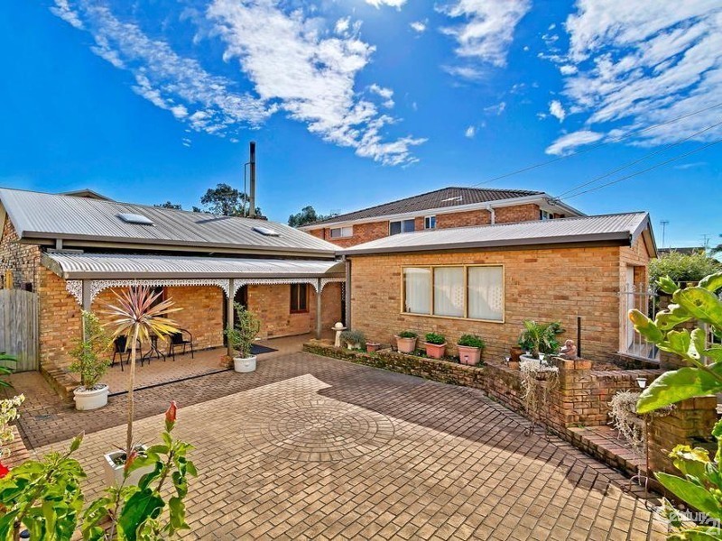 93 Lakeside Parade, The Entrance NSW 2261