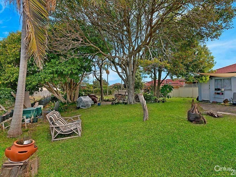 117 Elsiemer Street, Toowoon Bay NSW 2261
