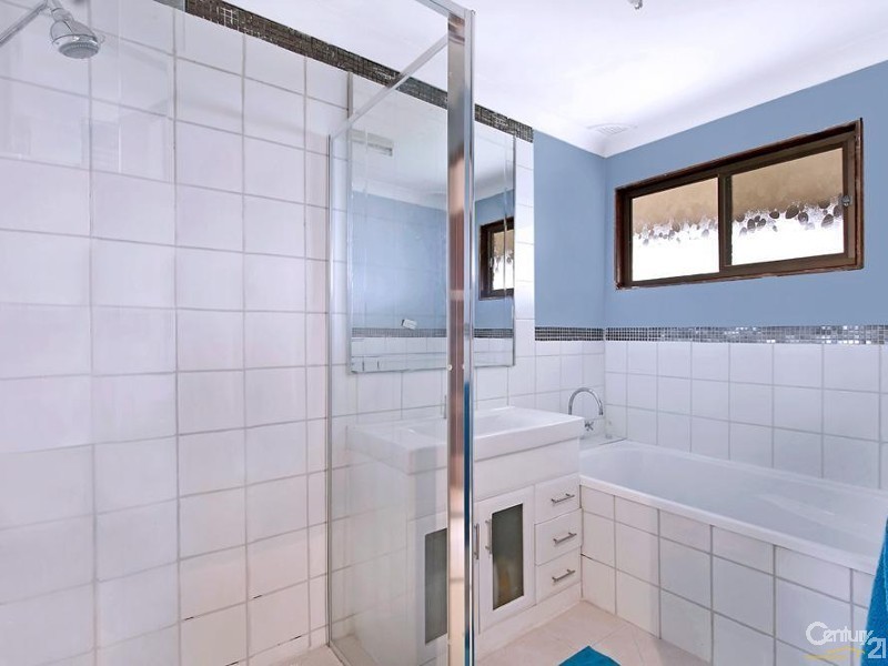 55 Hillside Drive, Berkeley Vale NSW 2261