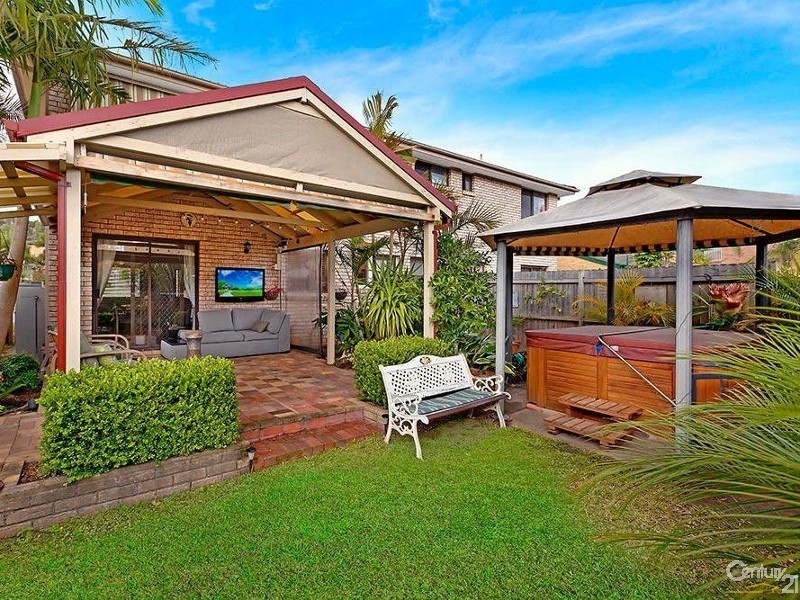 12/1 Hobbs Close, Bateau Bay NSW 2261