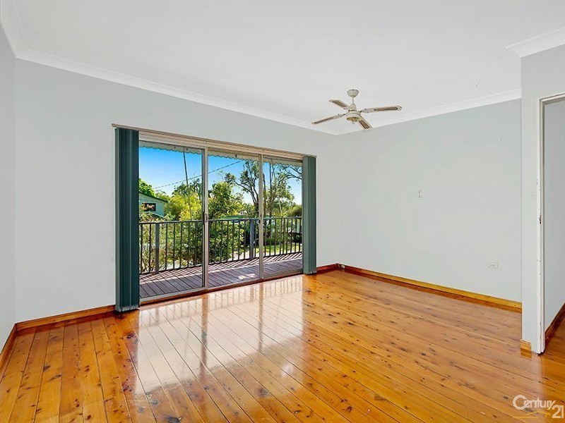 38 Gladys Avenue, Berkeley Vale NSW 2261