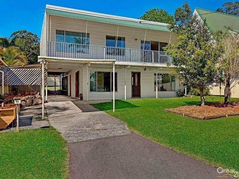 38 Gladys Avenue, Berkeley Vale NSW 2261