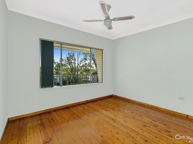 38 Gladys Avenue, Berkeley Vale NSW 2261