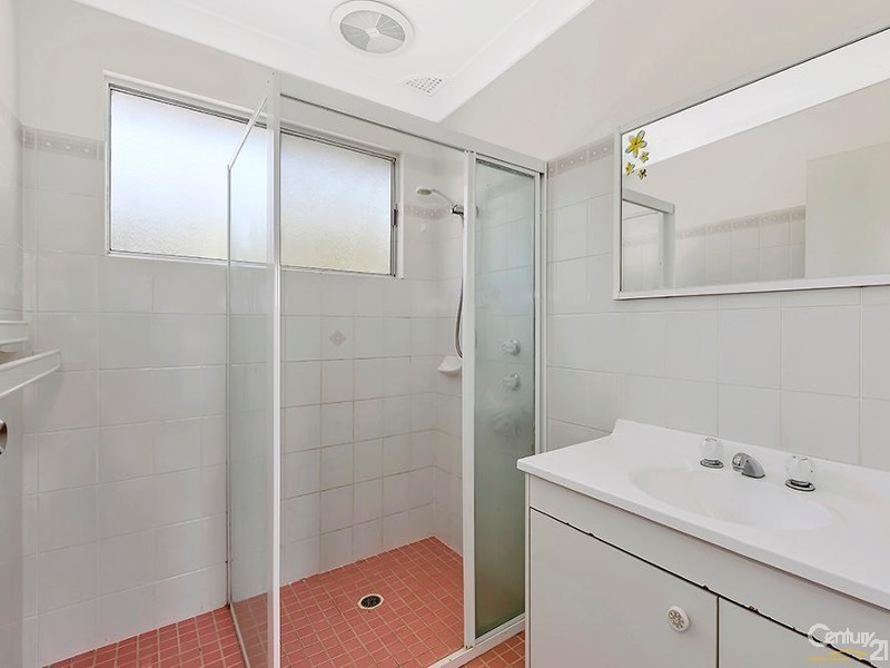 38 Gladys Avenue, Berkeley Vale NSW 2261