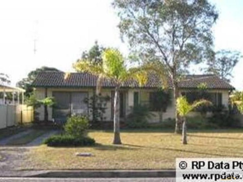 3 Kurraba Rd, Berkeley Vale NSW 2261
