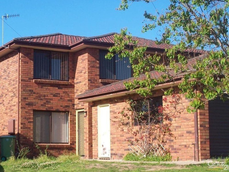 1/25 Adrian Cl, Bateau Bay NSW 2261
