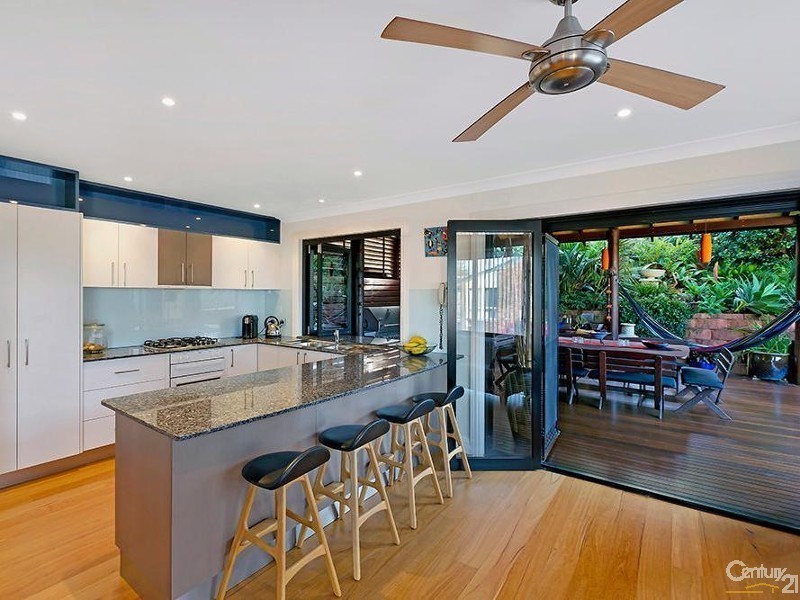 25 Werrina Parade, Blue Bay NSW 2261