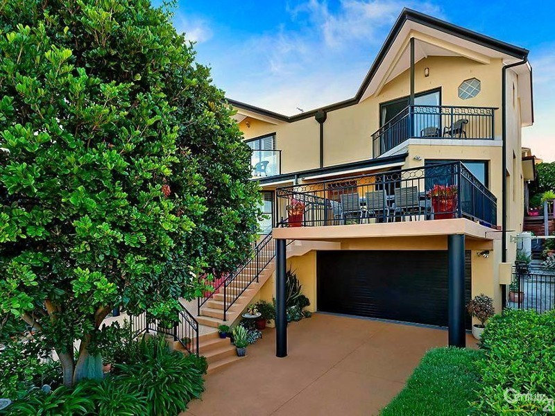 25 Werrina Parade, Blue Bay NSW 2261