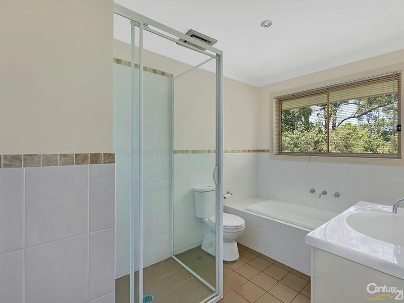 23 Donegal Road, Berkeley Vale NSW 2261