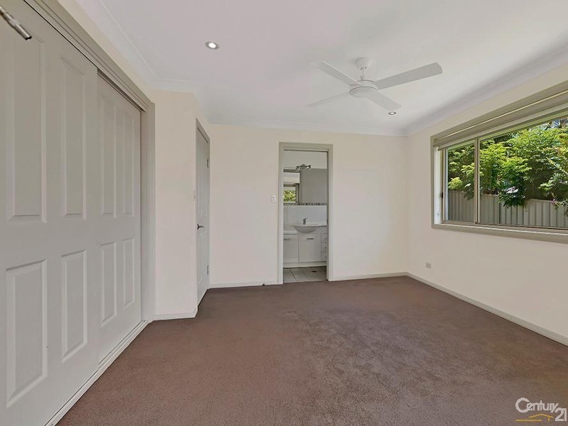 23 Donegal Road, Berkeley Vale NSW 2261