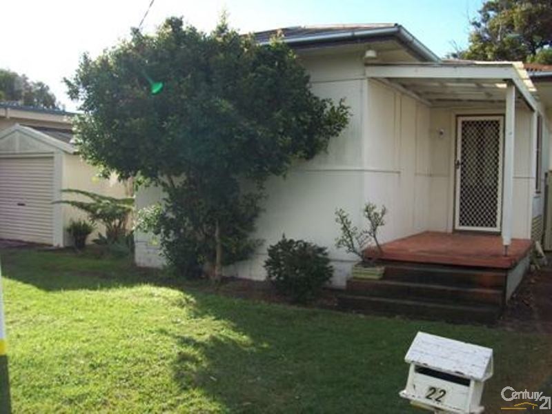 22 Bondi Rd, The Entrance North NSW 2261