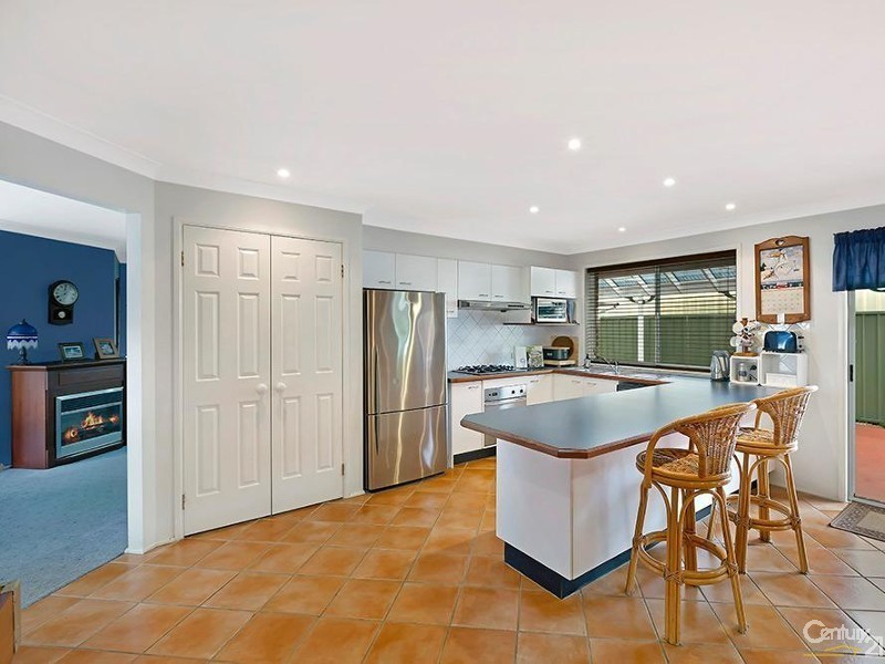 9 Shamrock Drive, Berkeley Vale NSW 2261