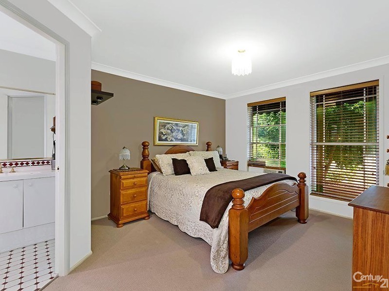 9 Shamrock Drive, Berkeley Vale NSW 2261