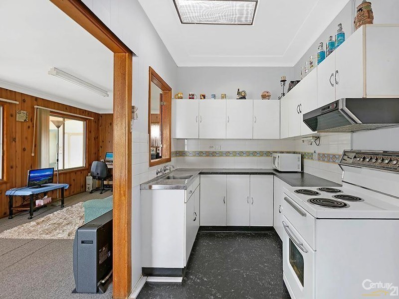 54 Cunningham Road, Killarney Vale NSW 2261