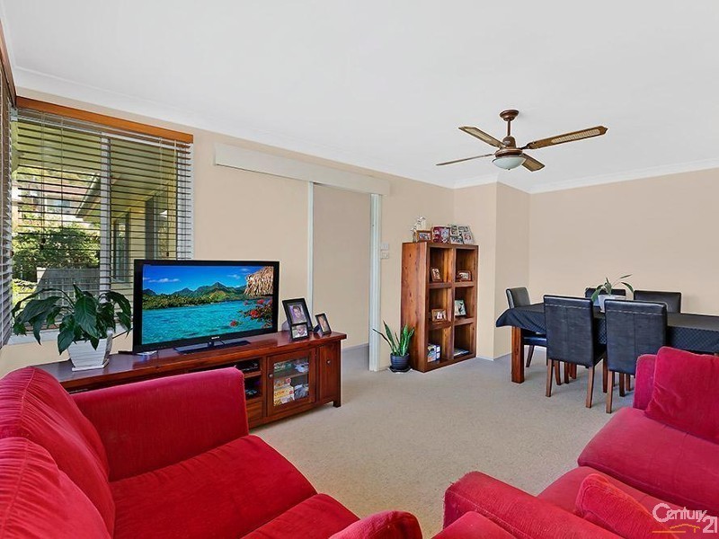3 Hazel Close, Berkeley Vale NSW 2261