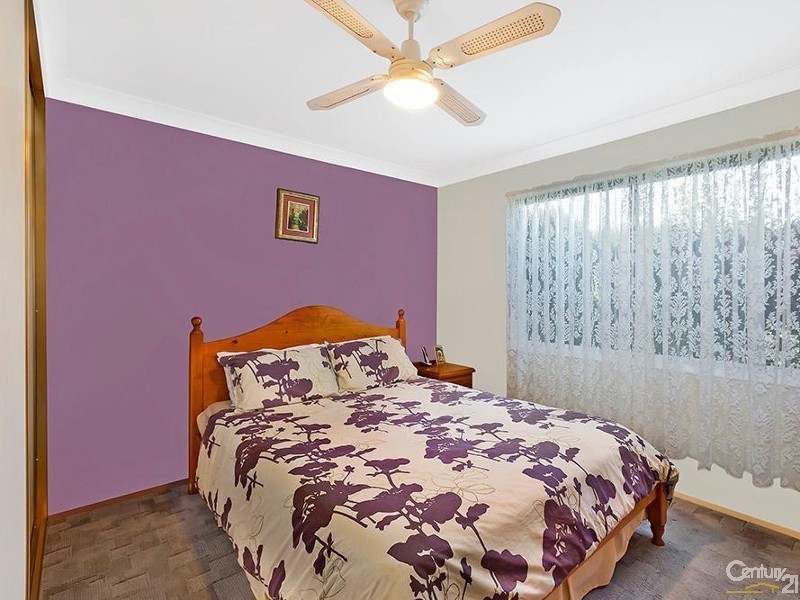 16 Erin Avenue, Berkeley Vale NSW 2261