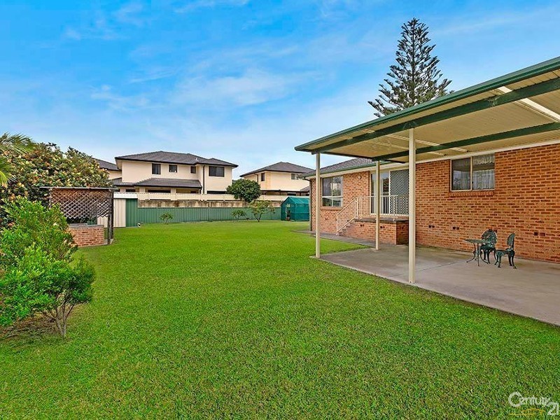 13 Stewart Street, The Entrance North NSW 2261