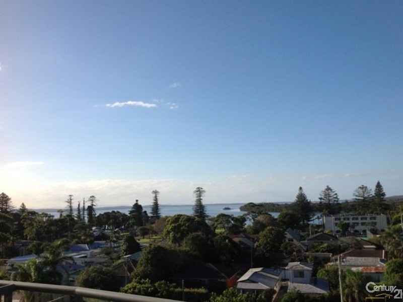 607/1-9 Torrens Avenue, The Entrance NSW 2261