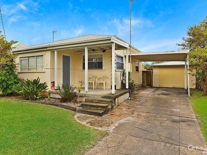 13 Manly Parade, The Entrance North NSW 2261
