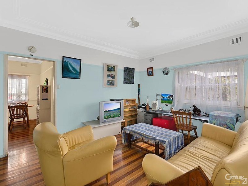 13 Manly Parade, The Entrance North NSW 2261