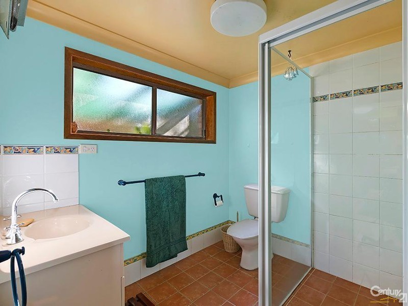 46 Platypus Road, Berkeley Vale NSW 2261