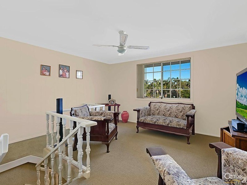 67 Kerry Crescent, Berkeley Vale NSW 2261